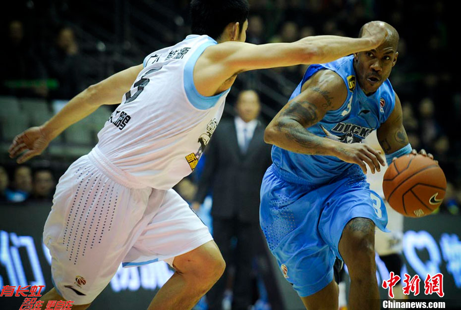 LOL投注-毕尔巴鄂竞技发布备战花絮，赛前防线松动，CBA季后赛任务艰巨，控场能力受关注的简单介绍